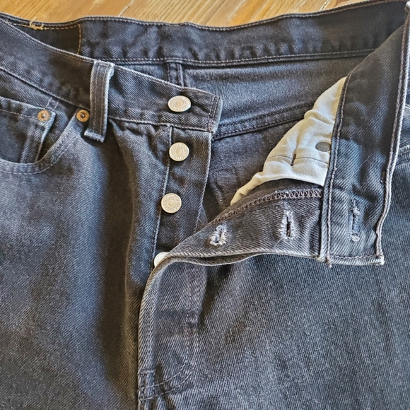 VINTAGE Levi's 501 Button Fly Jeans - Picture 8 of 15